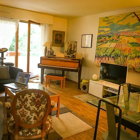 ベッド・アンド・ブレックファスト Double With Balcony パリ