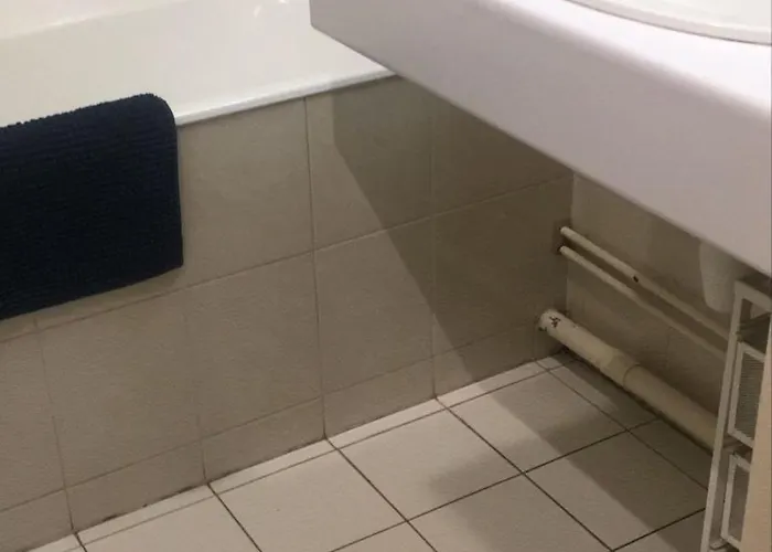 Double With Balcony Bed & Breakfast Parijs