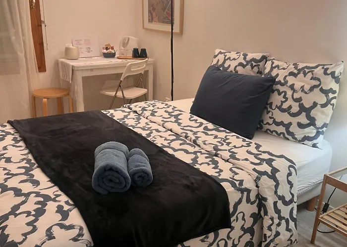 Double With Balcony Bed & Breakfast *